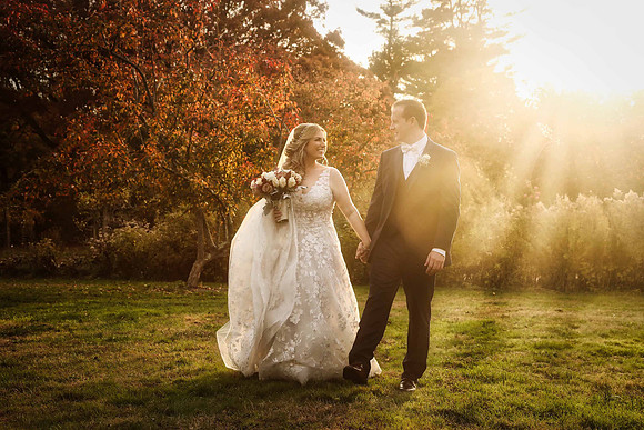 36-Bride-Groom-Wedding-Fall-Autumn