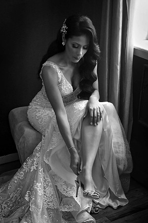 14-Bride-Shoe-Wedding-Wave-Prep