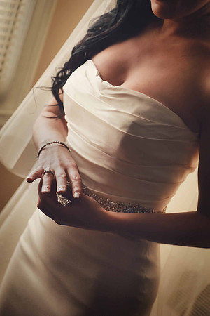 35-Bride-Ring-Wedding-Engagement-Detail