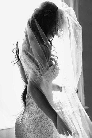 49-Bride-Prep-Wedding-Veil-Dress