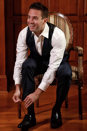 52-Groom-Wedding-Shoe-Tie-Prep