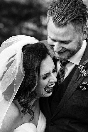 56-Bride-Groom-Wedding-Candid-Laugh